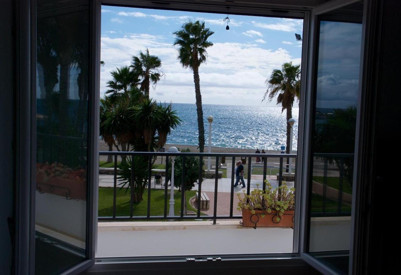 Beach Panorama Caleta カレタ・デ・ベレス エクステリア 写真